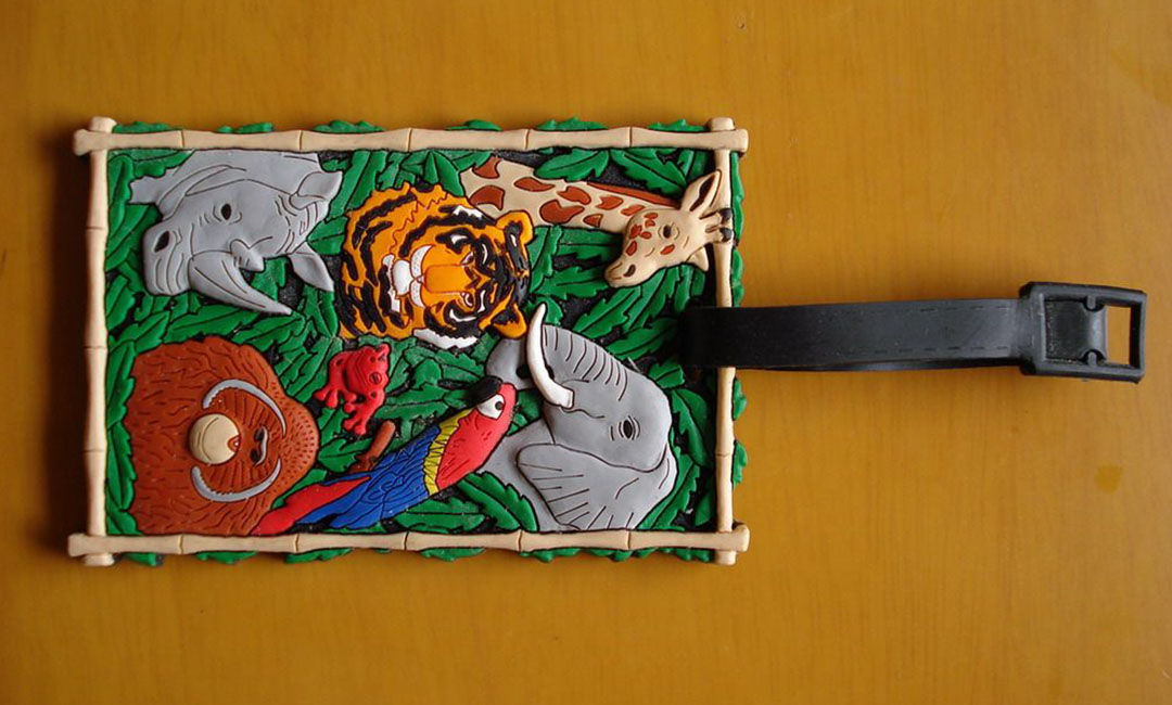 海西博尼箱包CMS网站开发案例